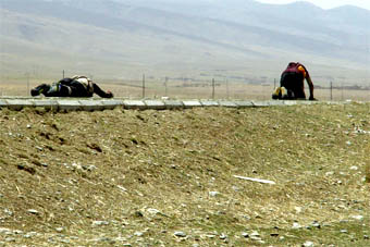 青海行记（二）——经幡和蒙面大盗